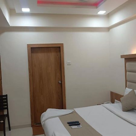 Sun Inn Residency , Navi Mumbai Esterno foto