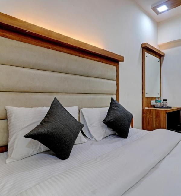 Sun Inn Residency , Navi Mumbai Esterno foto