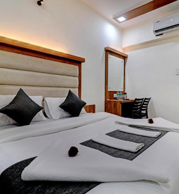 Sun Inn Residency , Navi Mumbai Esterno foto